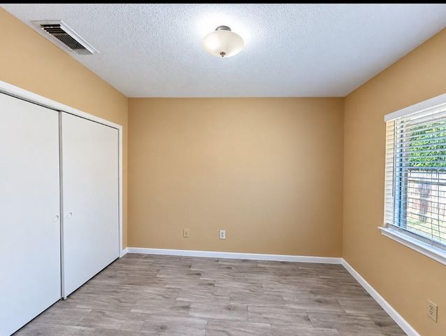 2206 Friarwood Trail, Houston, TX 77339