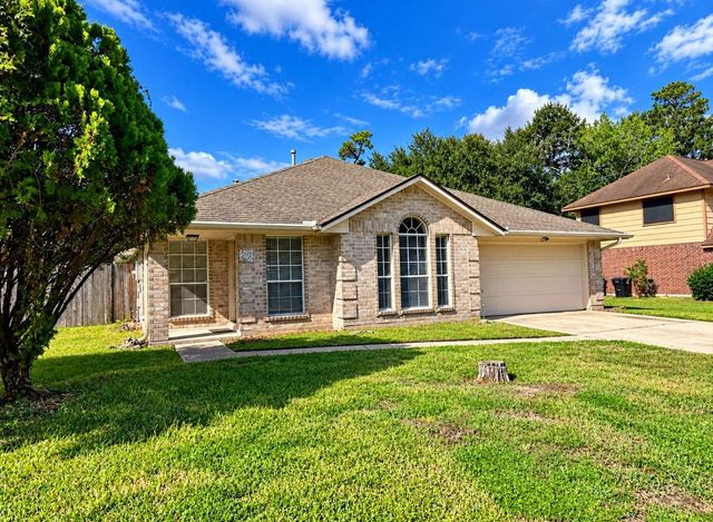 2206 Friarwood Trail, Houston, TX 77339