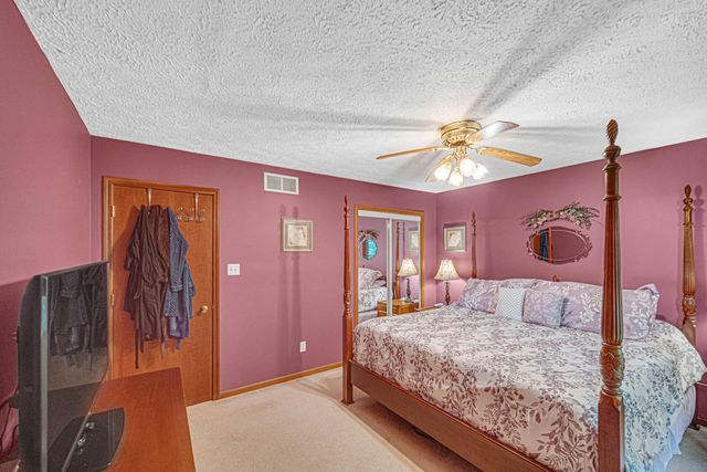 5843 Gardenia Avenue, Portage, IN 46368