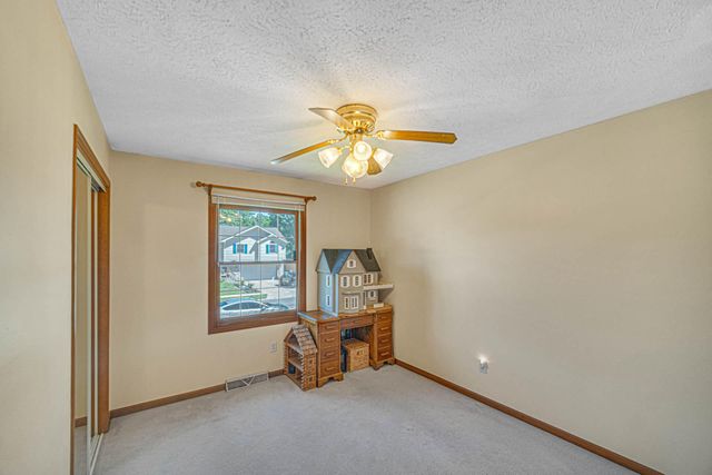 5843 Gardenia Avenue, Portage, IN 46368