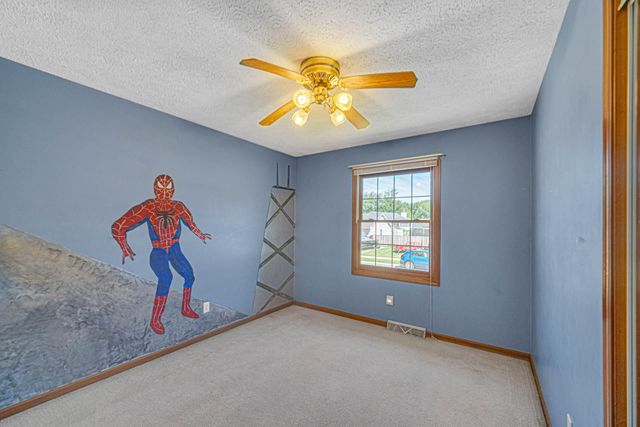 5843 Gardenia Avenue, Portage, IN 46368