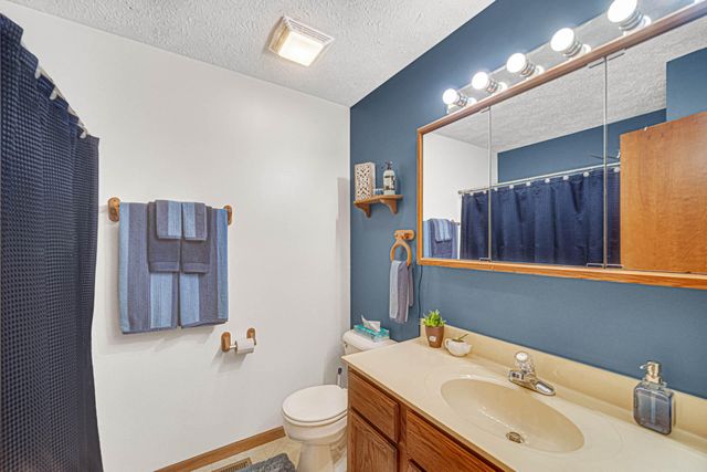 5843 Gardenia Avenue, Portage, IN 46368
