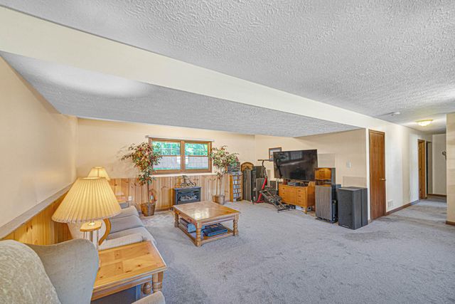 5843 Gardenia Avenue, Portage, IN 46368