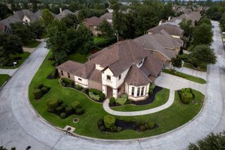 78 S Almondell Circle, Magnolia, TX 77354