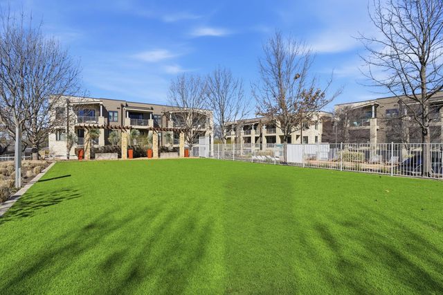 2805 Dulce LN 1002, Austin, TX 78704