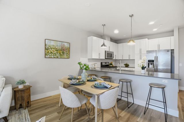 2805 Dulce LN 1002, Austin, TX 78704