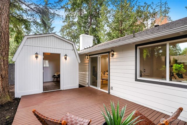14048 108th Avenue NE, Kirkland, WA 98034