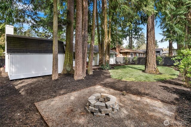 14048 108th Avenue NE, Kirkland, WA 98034