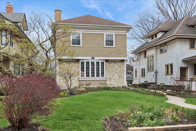 426 N Scoville Avenue, Oak Park, IL 60302