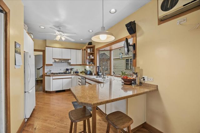 426 N Scoville Avenue, Oak Park, IL 60302