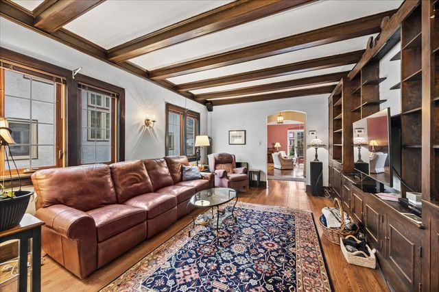 426 N Scoville Avenue, Oak Park, IL 60302