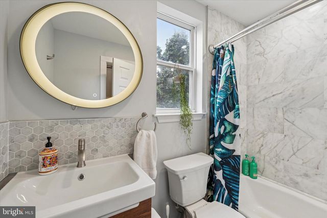 1720 W OXFORD ST, Philadelphia, PA 19121