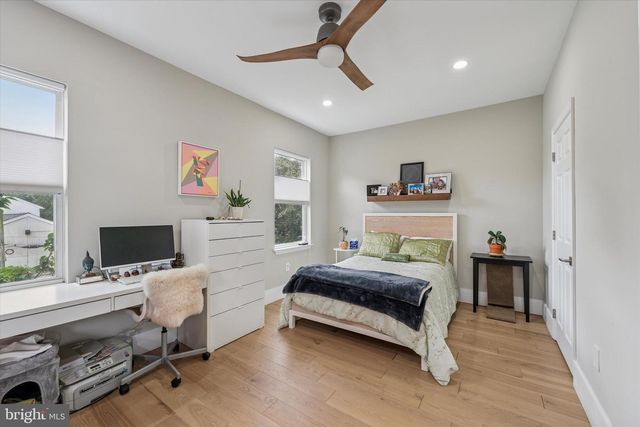 1720 W OXFORD ST, Philadelphia, PA 19121