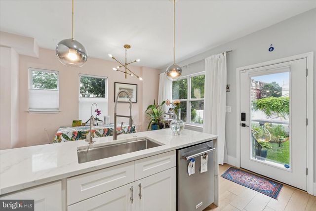 1720 W OXFORD ST, Philadelphia, PA 19121