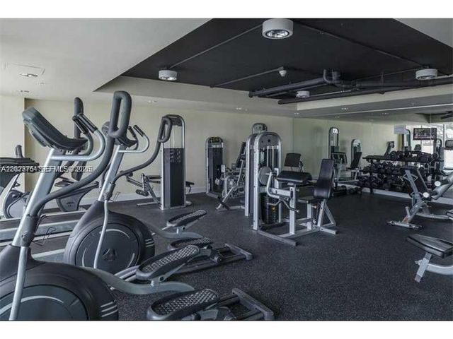 1861 NW S River Dr 1901, Miami, FL 33125