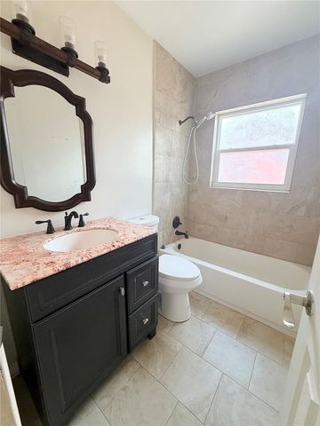 4900 5TH STREET S, St Petersburg, FL 33705