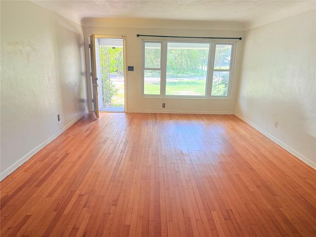 4900 5TH STREET S, St Petersburg, FL 33705