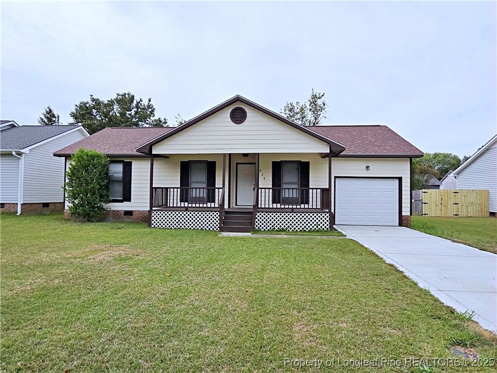 524 Jennings Farm Road, Fayetteville, NC 28314 — exterior