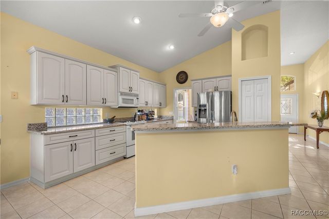 389 W Doerr Path, Hernando, FL 34442