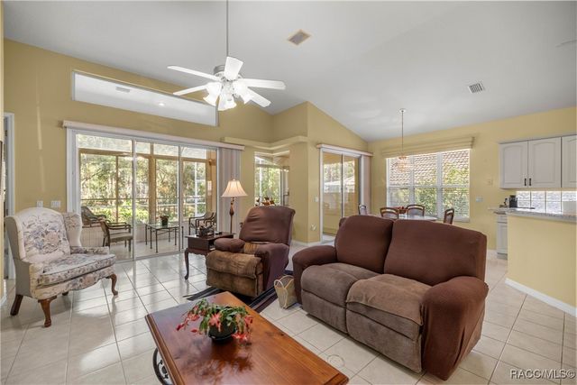 389 W Doerr Path, Hernando, FL 34442