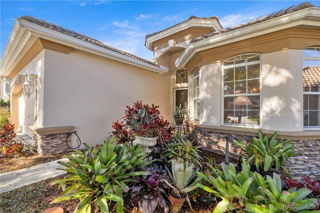 389 W Doerr Path, Hernando, FL 34442