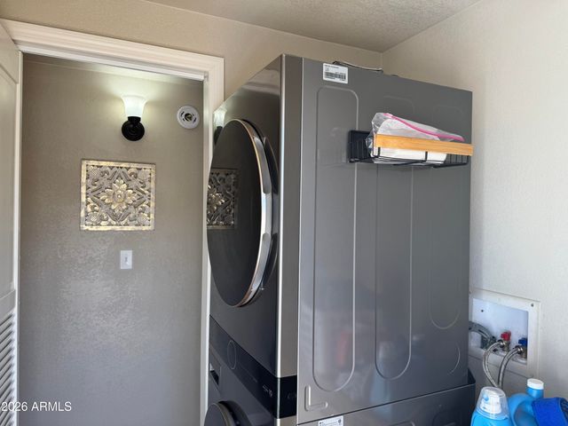 12817 N 19th Place, Phoenix, AZ 85022