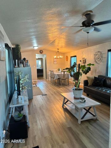 12817 N 19th Place, Phoenix, AZ 85022