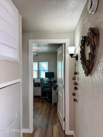 12817 N 19th Place, Phoenix, AZ 85022