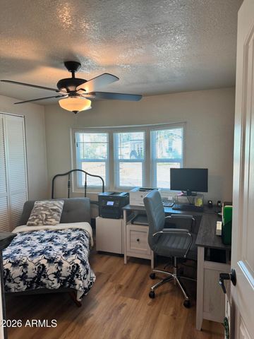 12817 N 19th Place, Phoenix, AZ 85022