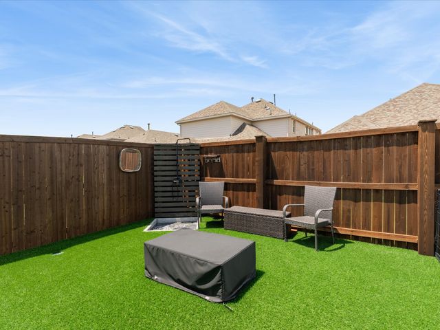 2013 Jumper Fields Drive, Aubrey, TX 76227