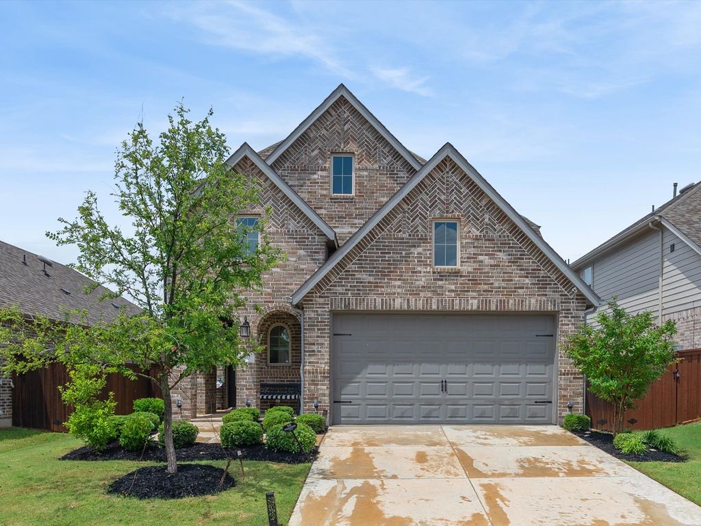 2013 Jumper Fields Drive, Aubrey, TX 76227