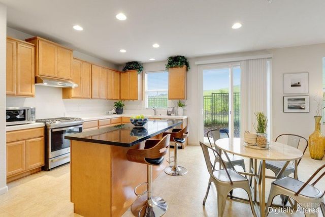 6606 Deerfield Dr, Vallejo, CA 94591