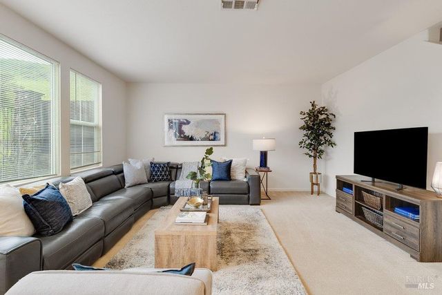 6606 Deerfield Dr, Vallejo, CA 94591