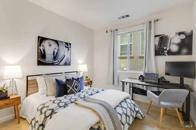 6606 Deerfield Dr, Vallejo, CA 94591