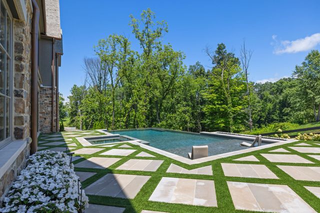 7569 Trident Ridge Rd, College Grove, TN 37046