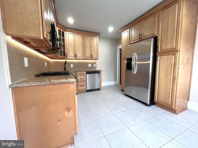 7642 WILLIAMS AVE, Philadelphia, PA 19150