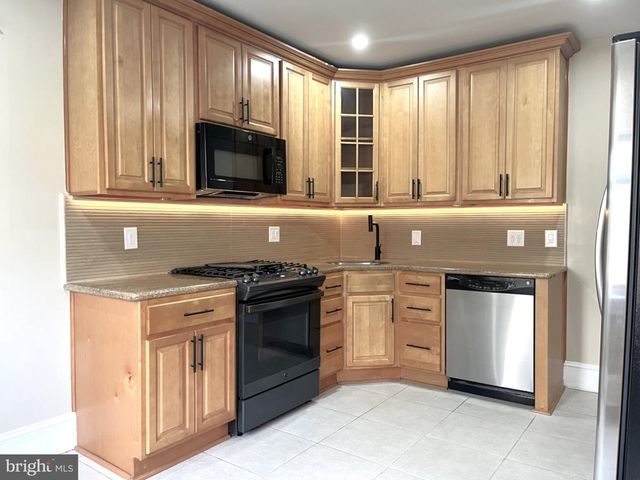 7642 WILLIAMS AVE, Philadelphia, PA 19150