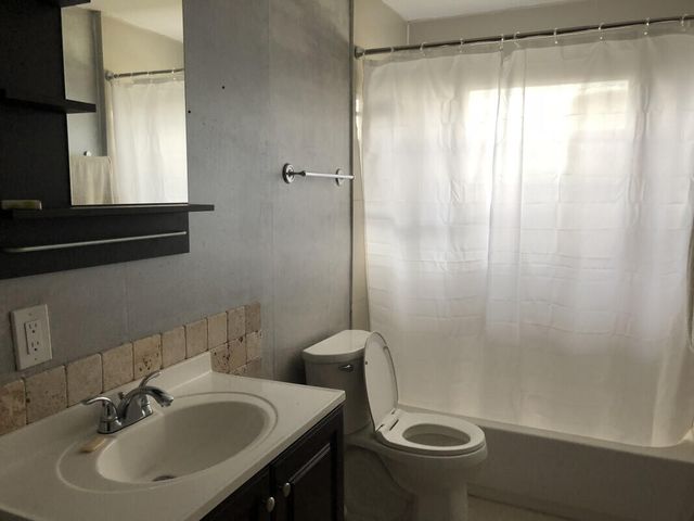 279 SE 8th Terrace A, Deerfield Beach, FL 33441