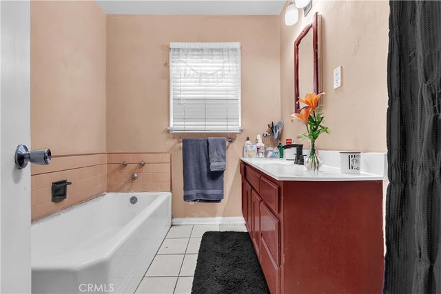 3936 Carlin Ave, Lynwood, CA 90262