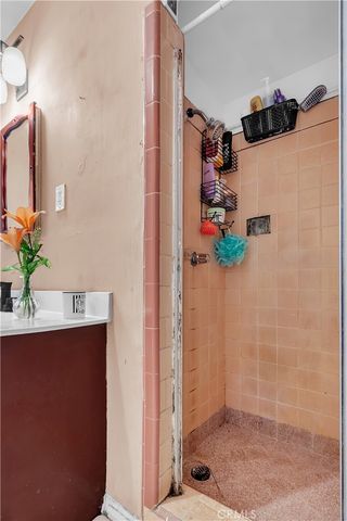 3936 Carlin Ave, Lynwood, CA 90262