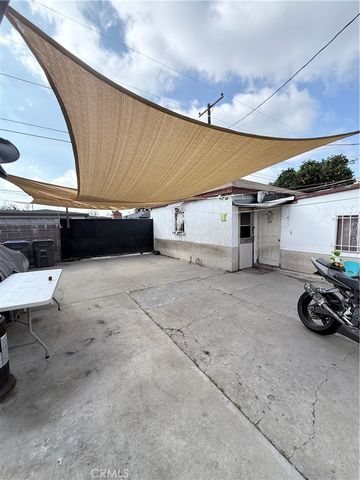3936 Carlin Ave, Lynwood, CA 90262