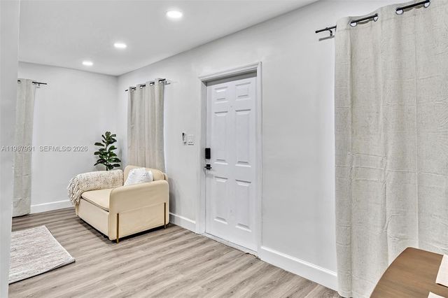 703 NE 7th Street 5, Hallandale Beach, FL 33009