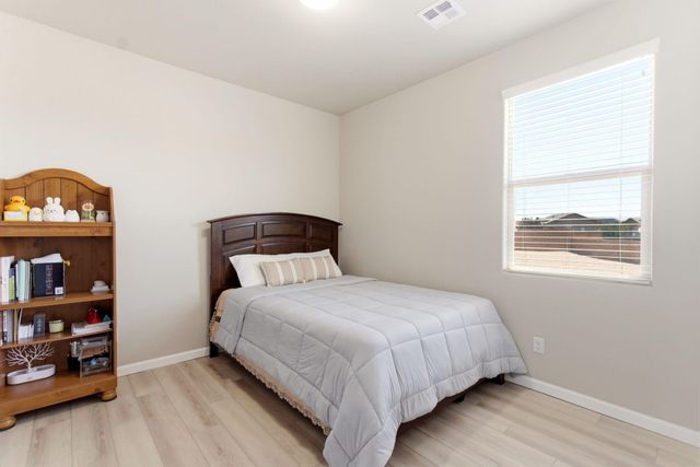 4526 Bald Eagle Loop NE, Rio Rancho, NM 87144