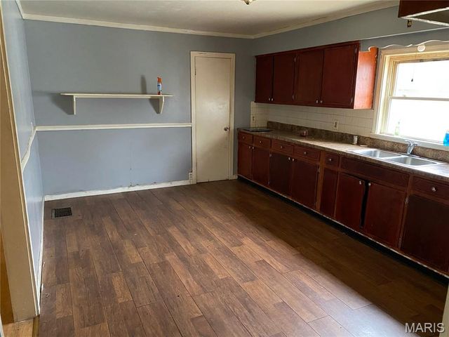 574 Ripley 160 E-8, Doniphan, MO 63935