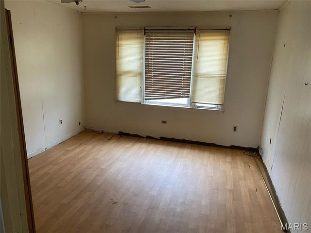 574 Ripley 160 E-8, Doniphan, MO 63935