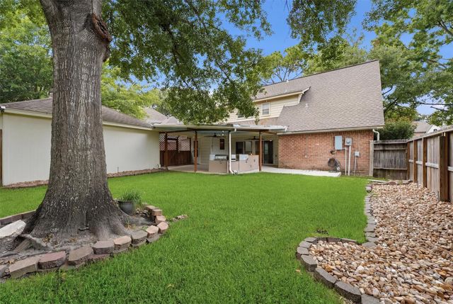 12527 Piping Rock Drive, Houston, TX 77077
