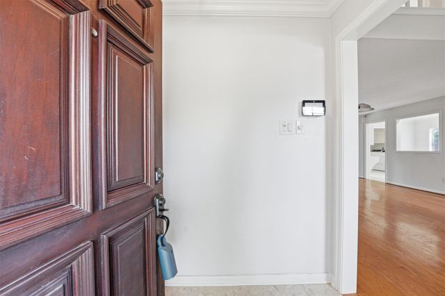 12527 Piping Rock Drive, Houston, TX 77077