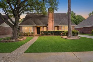 12527 Piping Rock Drive, Houston, TX 77077