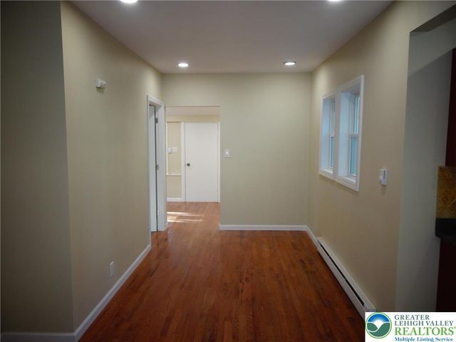 207 Sleepy Hollow Road, Bath Boro, PA 18014