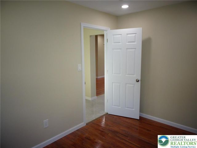 207 Sleepy Hollow Road, Bath Boro, PA 18014